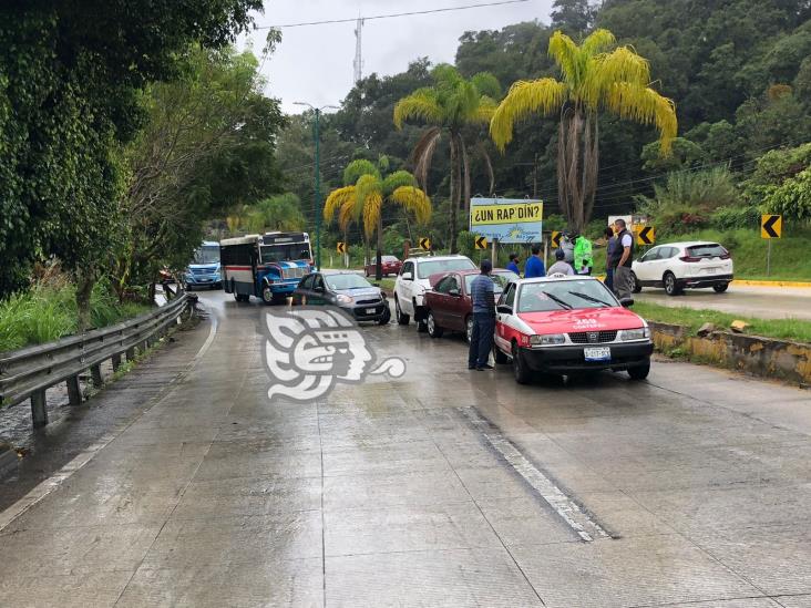 Por lluvia, reportan 4 accidentes en bulevar Xalapa- Coatepec