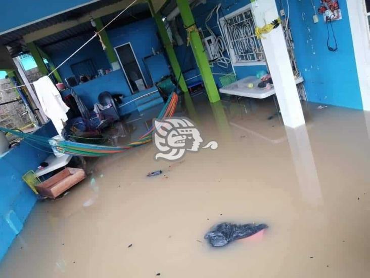 Lluvias de Frente Frío 4 afectan a más de 150 familias en Moloacán