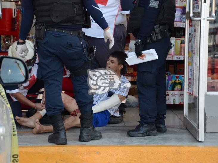 Golpean y detienen a asaltante en tienda de Veracruz