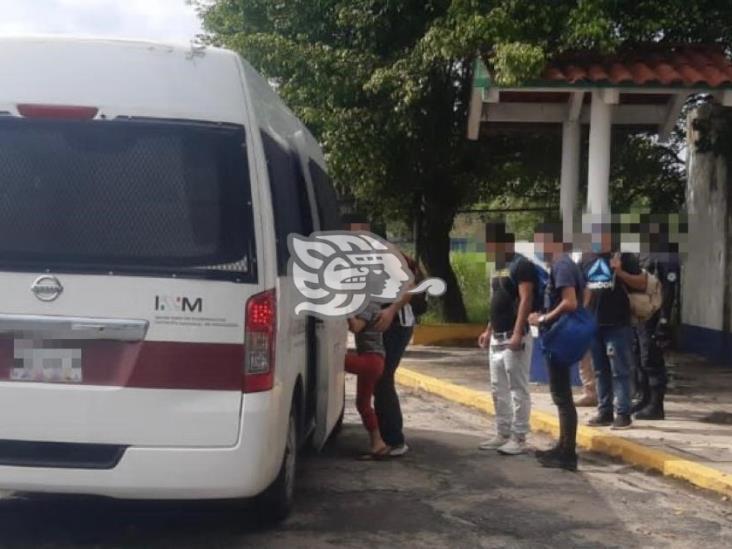 Resguarda SSP a 11 migrantes en Coatzacoalcos