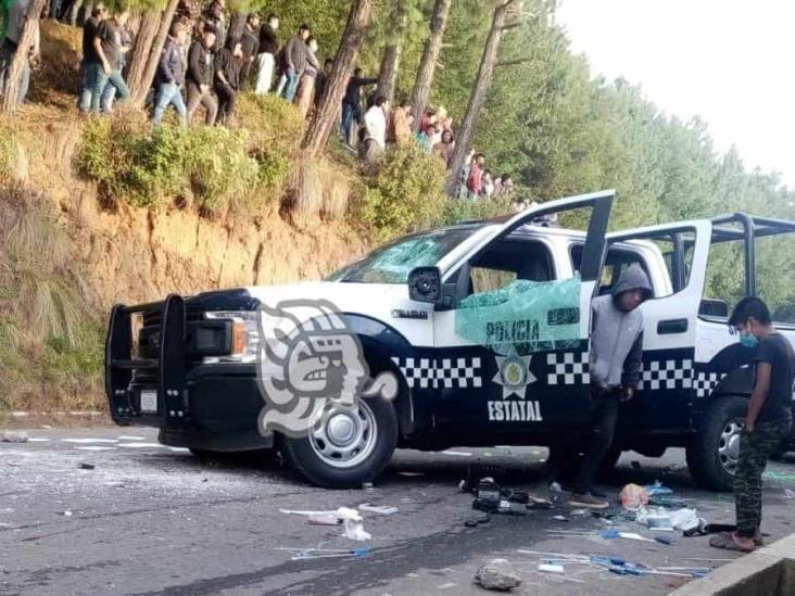 Retención de 2 funcionarios de CEBV en Atzompa genera intensa movilización policiaca