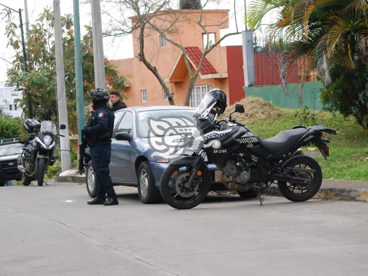 Le roban 400 mil pesos cuando salía de Banorte, en Xalapa