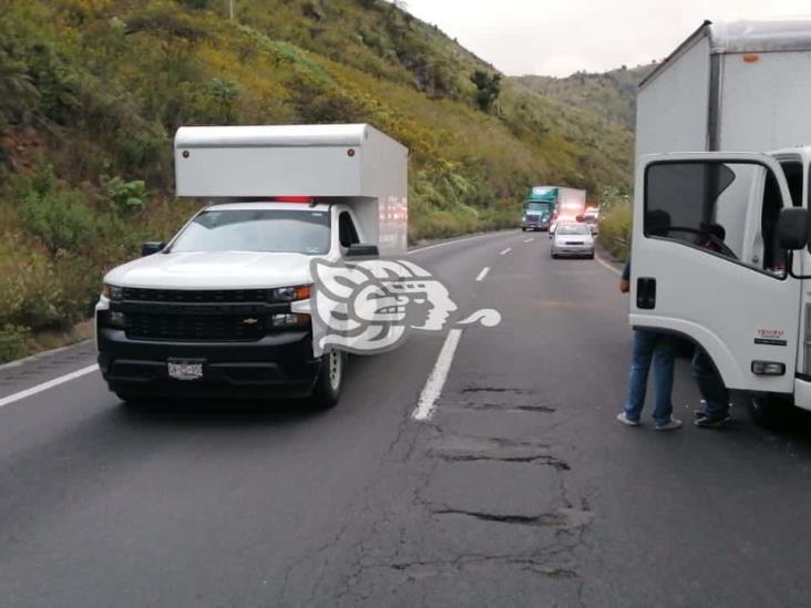 Asaltan y golpean a conductores de camiones de carga en autopista Córdoba-Puebla