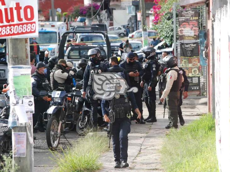 Sujeto sobrevive tras saltar de un edificio en Xalapa