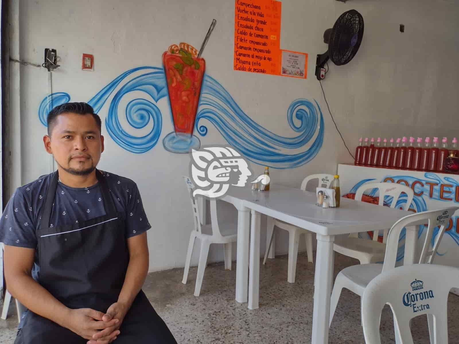 Joven apuesta al emprendimiento con coctelería en JB Lobos