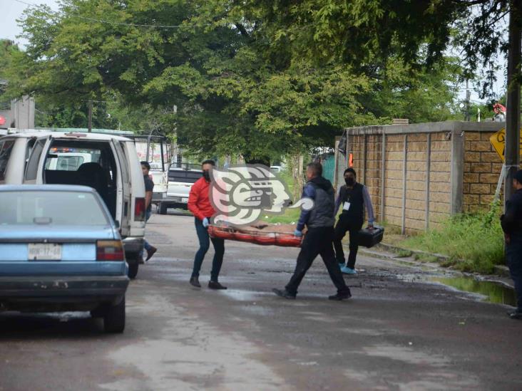 Encuentran hombre sin vida al interior de un terreno baldío en Veracruz