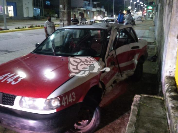 Dos lesionados durante accidente nocturno en Coatzacoalcos 