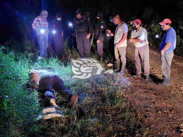 Atado de manos y baleado, localizan a varón en Playa Vicente 