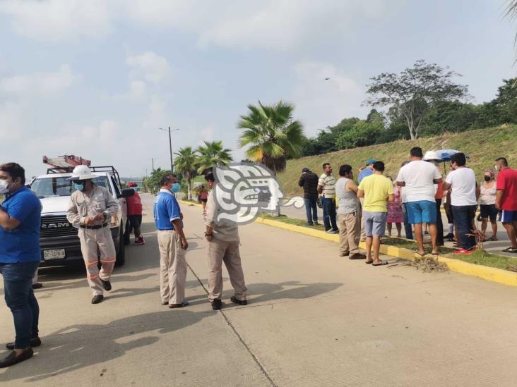 Por pérdidas tras apagones, nanchitecos alzan la voz contra CFE