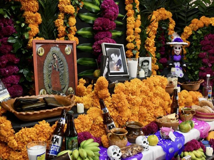Con altares, SSTEEV busca preservar la memoria y la tradición de Día de Muertos