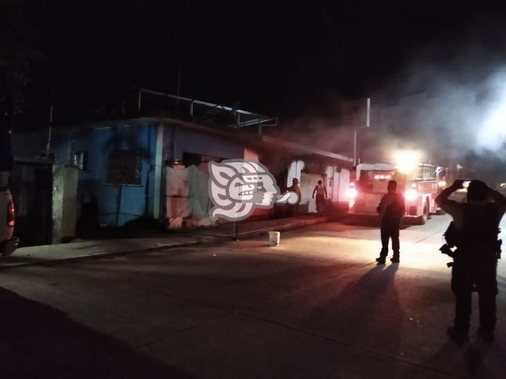 Investigan incendio en el bar “Lobohombo” de Acayucan