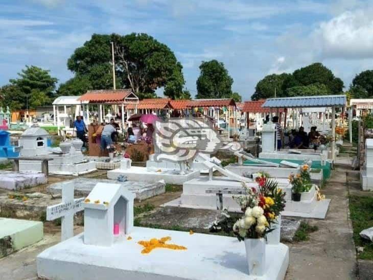 Sí abrirán panteones de Veracruz en Día de Muertos