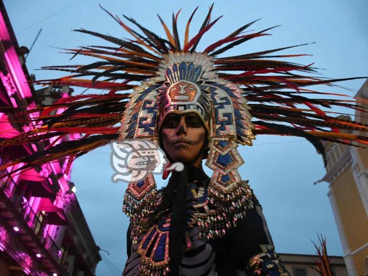 Catrinas invaden las calles del centro de Xalapa