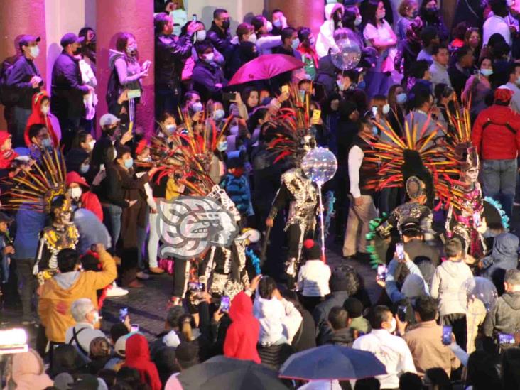 Catrinas invaden las calles del centro de Xalapa