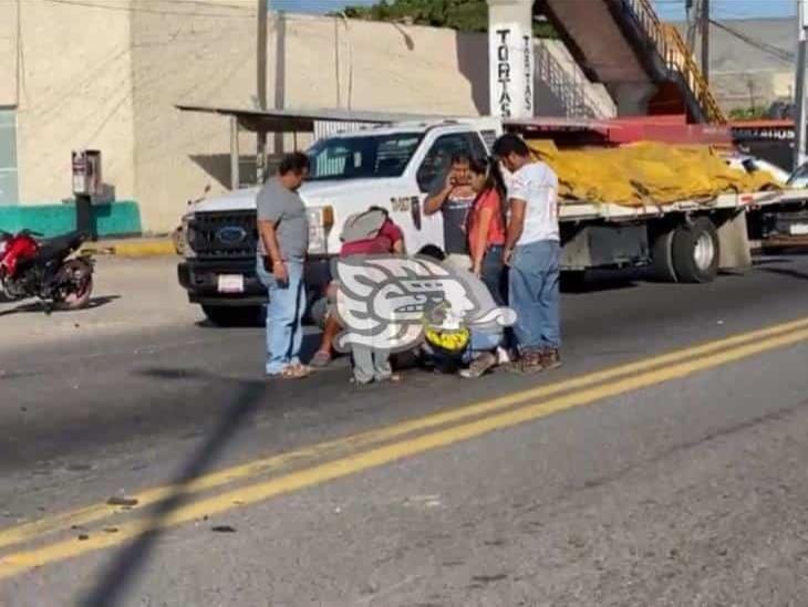 Ebrio motociclista provoca choque en la Poza Rica-Cardel