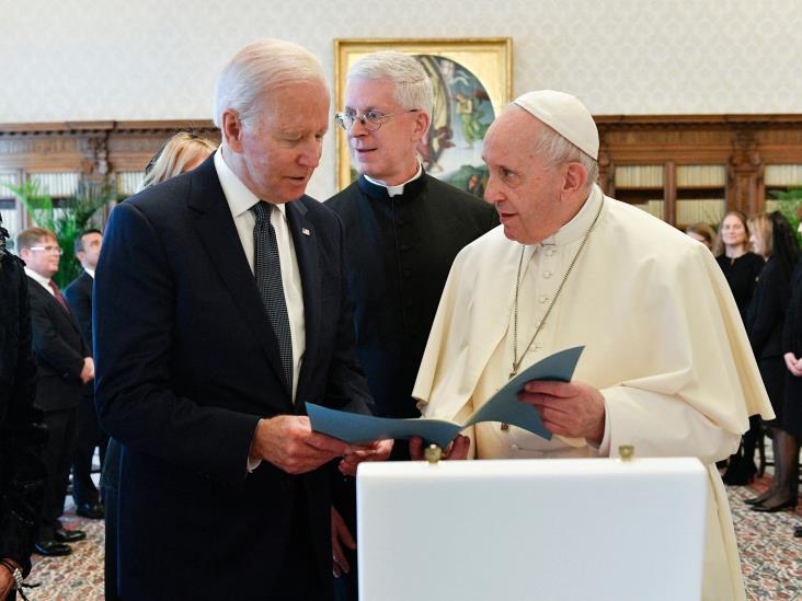 Dialogan el Papa y Biden durante 75 minutos