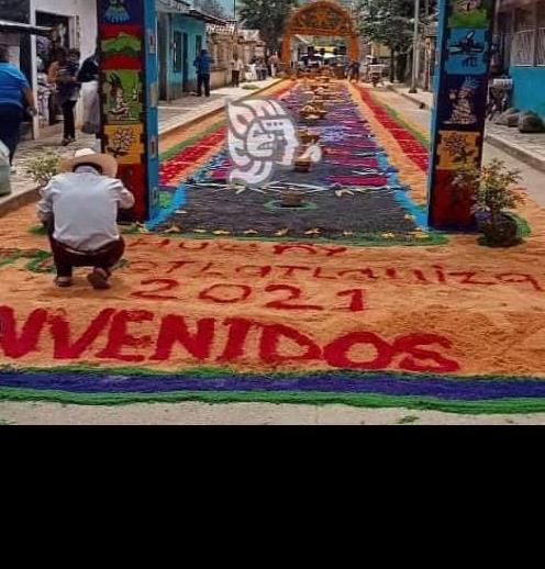 Entre danzas y semillas, pobladores de Ixhuatlancillo celebran Día de Muertos