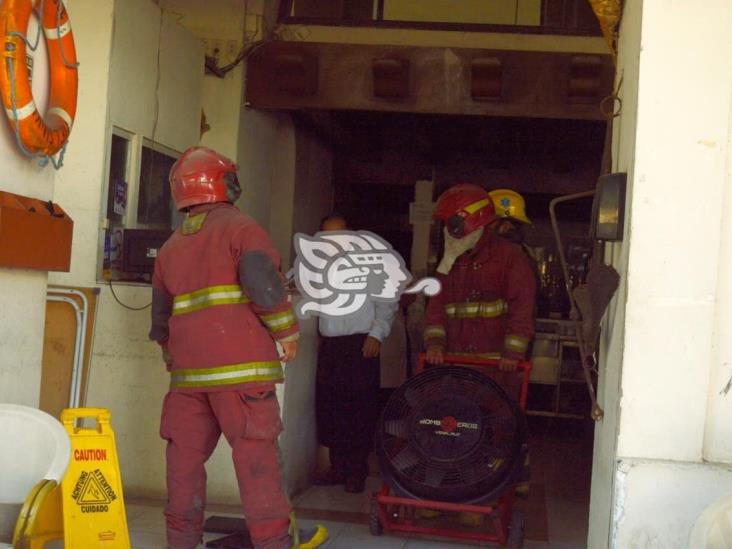 Se registra conato de incendio en restaurante