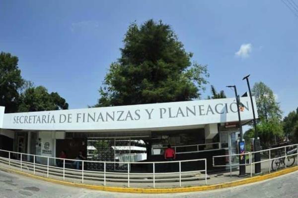 En plena austeridad, aprueba Sefiplan fondos revolventes a funcionarios
