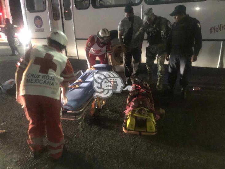 Sujeto ebrio es atropellado sobre la carretera Veracruz-Xalapa