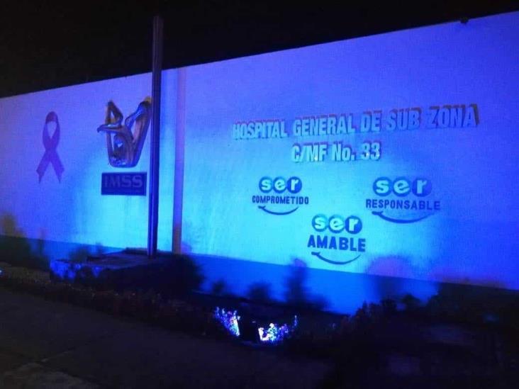 Ilumina de azul IMSS Veracruz Norte su sede por Salud Integral del Hombre
