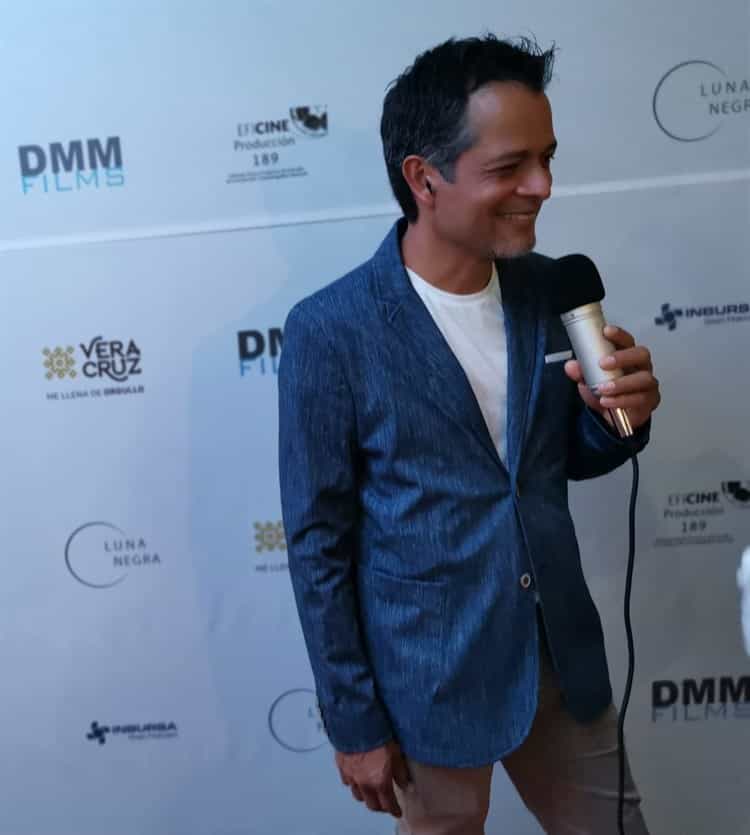 ¡De músico a cineasta! Tonatiuh García se estrena como director en ‘Luna Negra’