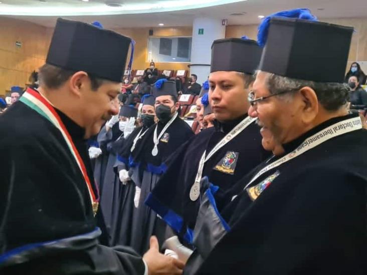 Recibe Antonino Baxzi condecoración Doctor Honoris Causa en la UNAM