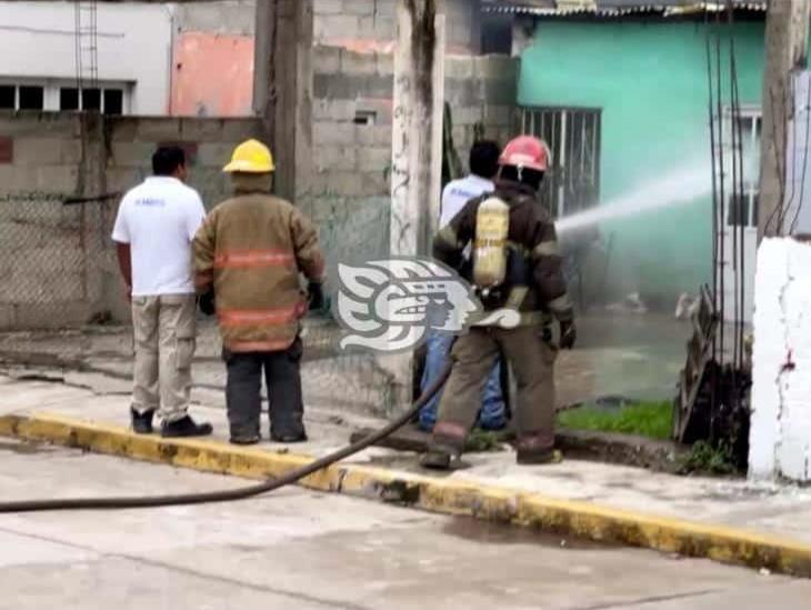 Sujeto le prende fuego a vivienda de Cardel