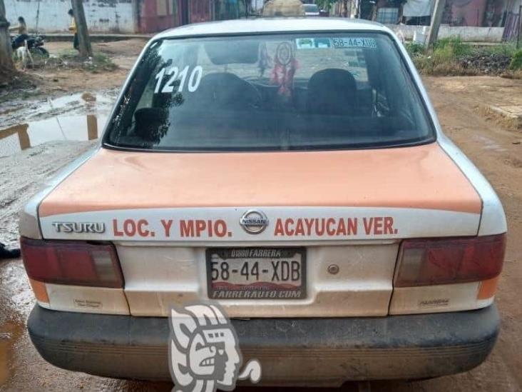 Taxi robado en Acayucan, es localizado en Rodríguez Clara 
