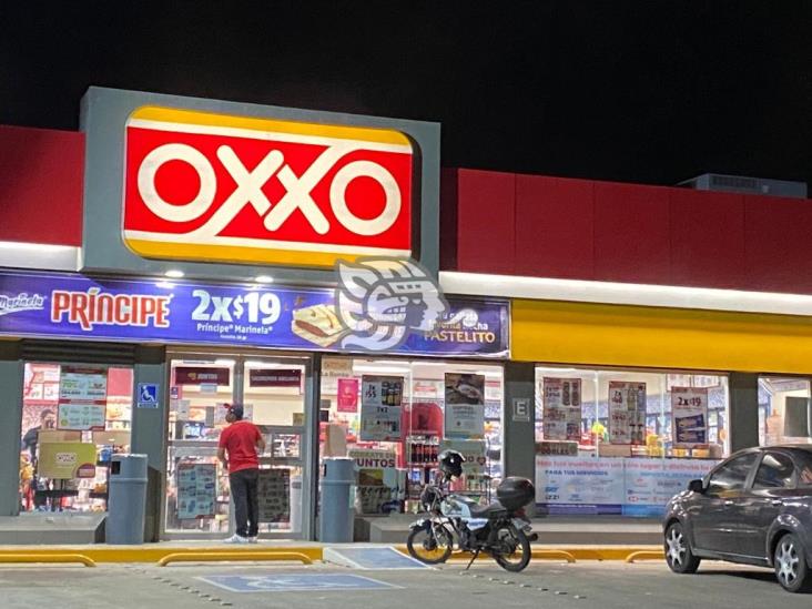 Consuman otro asalto a tienda de conveniencia en Minatitlán