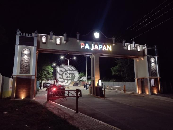 Ante inseguridad en Pajapan cierran acceso a foráneos después de las 10 de la noche