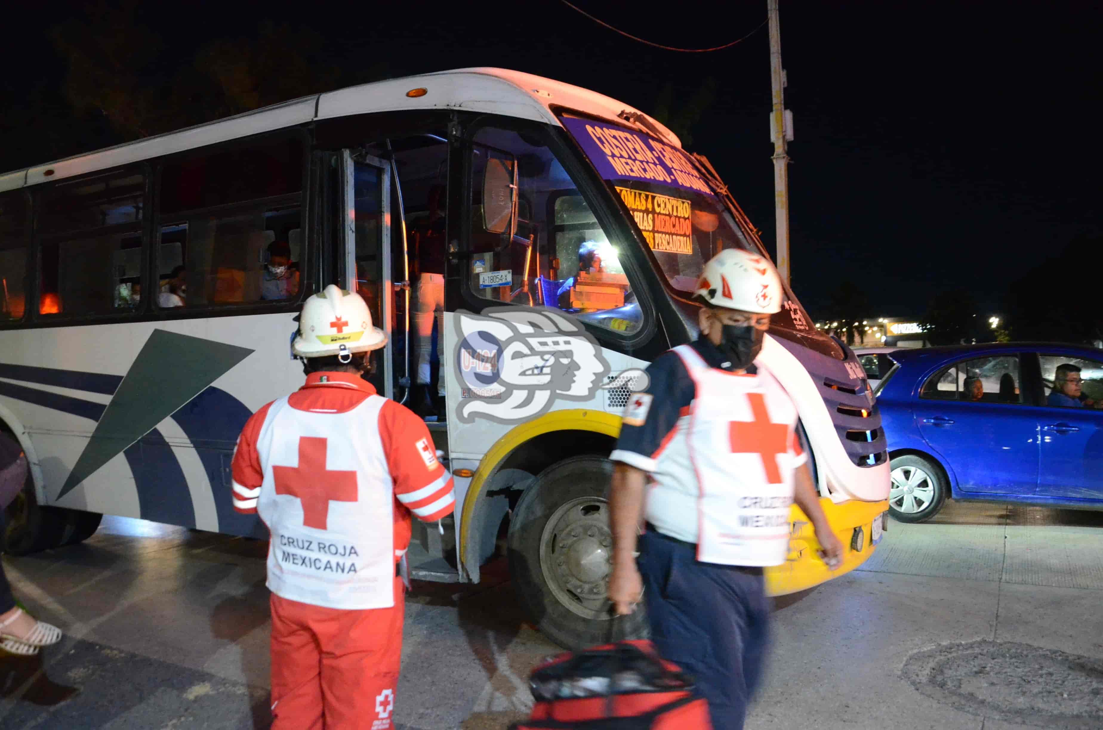 Choque En Avenida Deja Una Decena De Personas Lesionadas