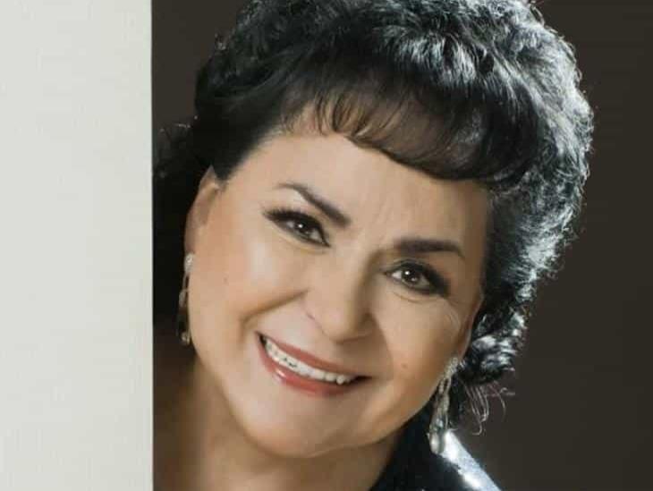 Hospitalizan a Carmen Salinas