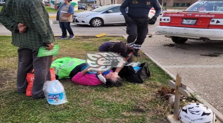 Encontronazo entre taxis sobre el Malecón de Coatzacoalcos