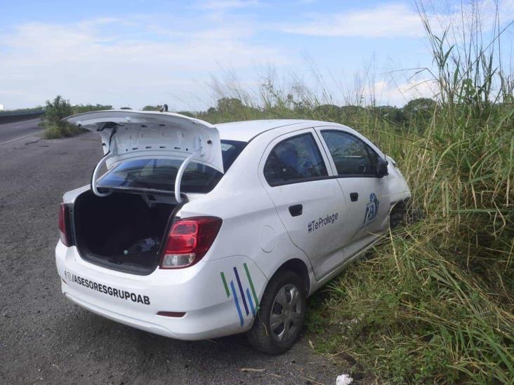 Impactan a taxi y muere pasajero en el libramiento Paso del Toro-Santa Fe