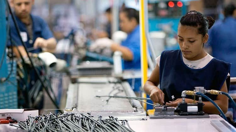 Felicidad, antídoto para la creatividad de empresas y personas: Rosalinda Ballesteros