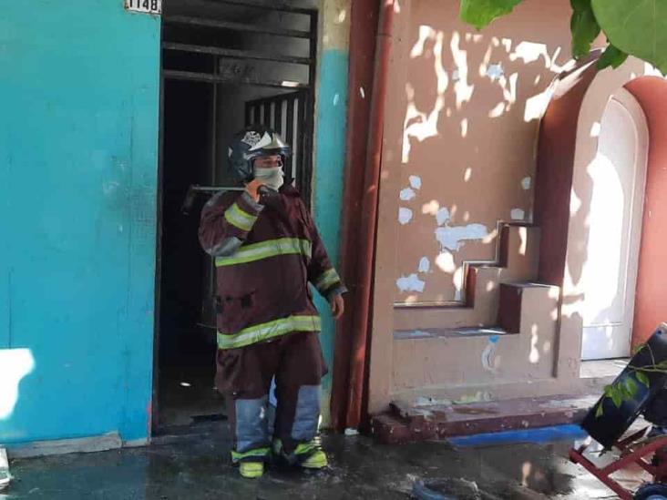 Se incendia vivienda en colonia de Veracruz