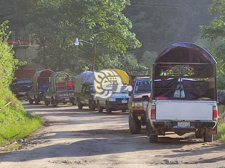 Habitantes de Zongolica, Mixtla y Texhuacan extienden bloqueo en la Orizaba-Zongolica