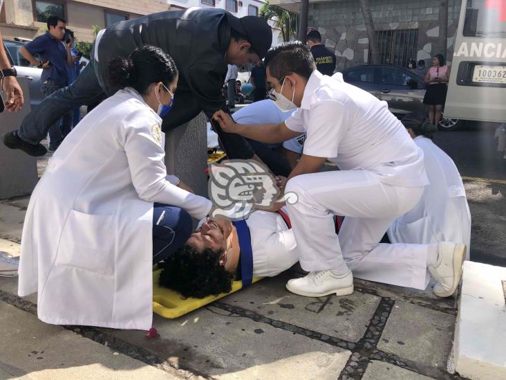 Choque automovilístico deja dos personas lesionadas en centro de Veracruz