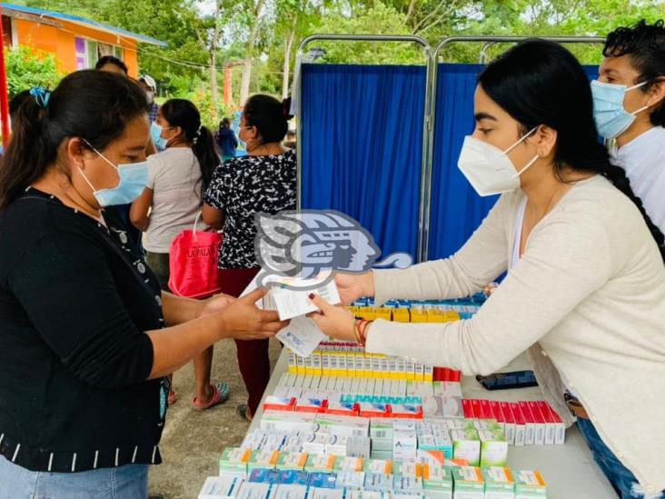 DIF Minatitlan con exitosa Jornada Médica en el área rural