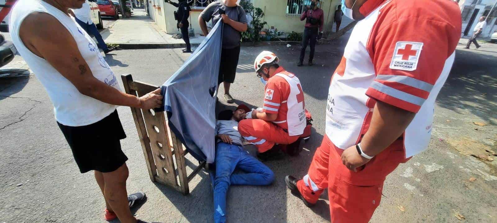 Choque Entre Motociclista Y Taxi Deja Una Persona Lesionada