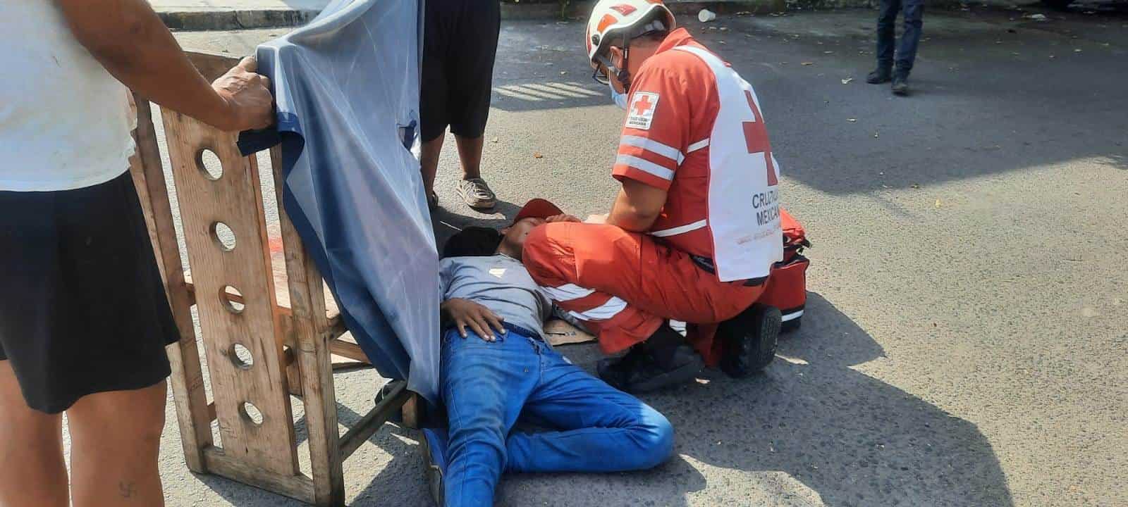 Choque Entre Motociclista Y Taxi Deja Una Persona Lesionada