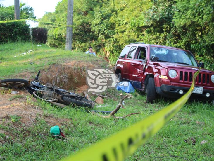 Fatal muerte de mototortillero sobre la carretera Agua Dulce-Tonalá