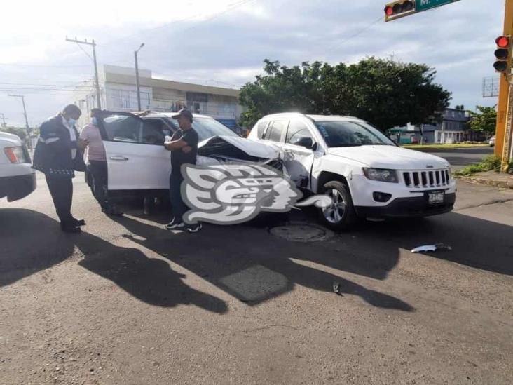 Choque entre dos unidades, deja una persona lesionada en Veracruz