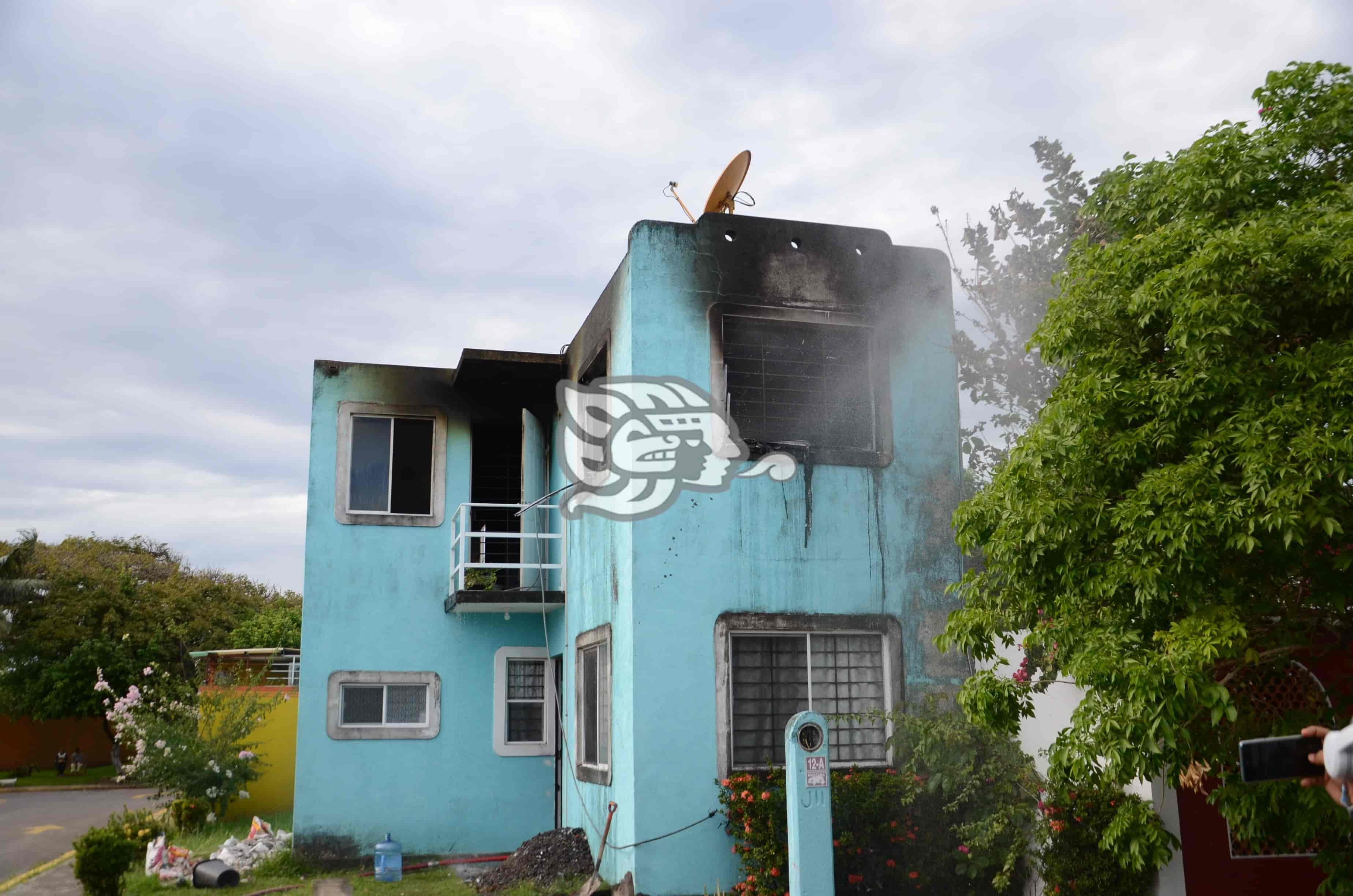 Se incendia vivienda en fraccionamiento Lagos de Puente Moreno