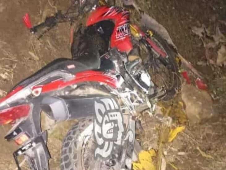Se derrapan en motocicleta; 3 lesionados en Ixhuatlán del Café
