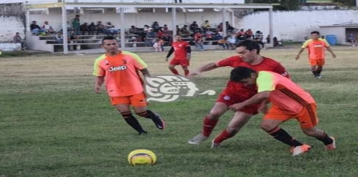 Cariocas logra bicampeonato del fútbol de Veteranos