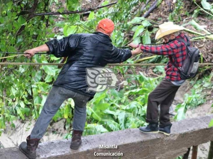 Frente Frío 10 dejó inundaciones y caminos destrozados en Misantla