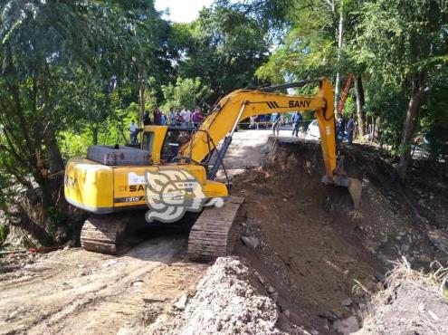 Muerte de una mujer, daño colateral de tramo carretero deteriorado en Misantla