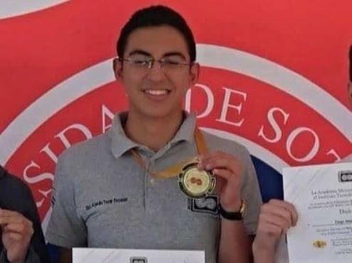 Joven de Coatza gana el segundo lugar en Olimpiada Nacional de Química 2021